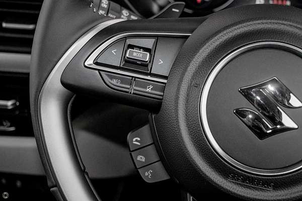 2025 Suzuki Swift Hybrid GLX UZ