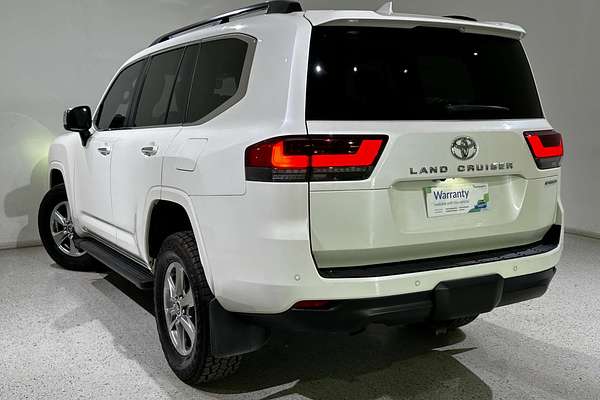 2021 Toyota Landcruiser Sahara FJA300R