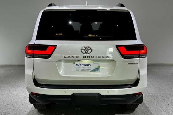 2021 Toyota Landcruiser Sahara FJA300R