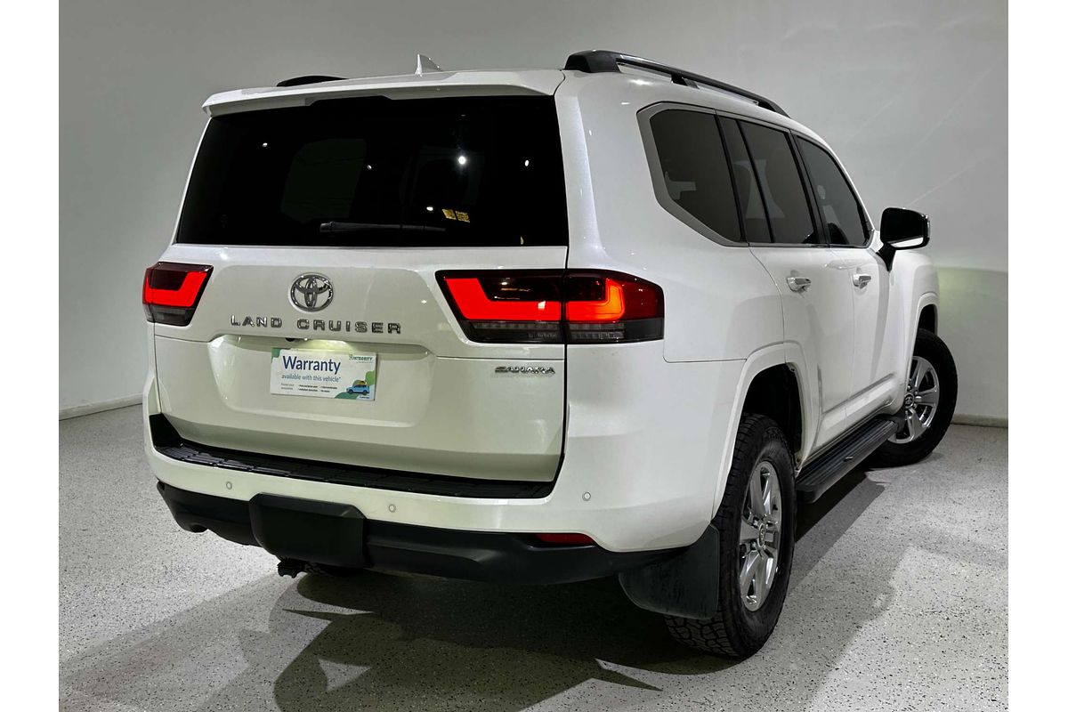 2021 Toyota Landcruiser Sahara FJA300R