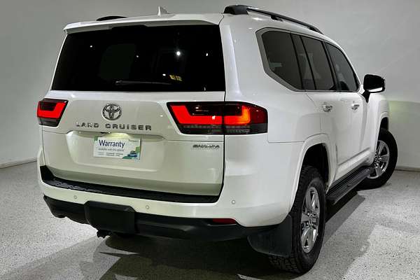 2021 Toyota Landcruiser Sahara FJA300R