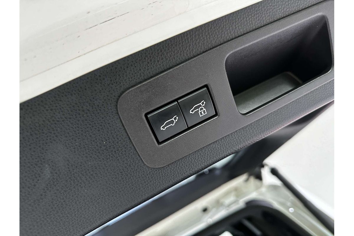 2021 Toyota Landcruiser Sahara FJA300R