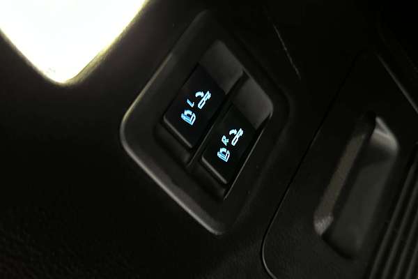 2021 Toyota Landcruiser Sahara FJA300R