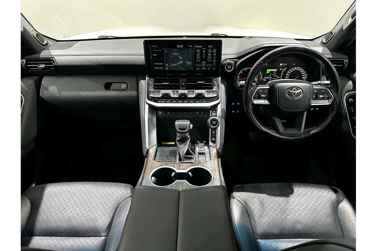 2021 Toyota Landcruiser Sahara FJA300R