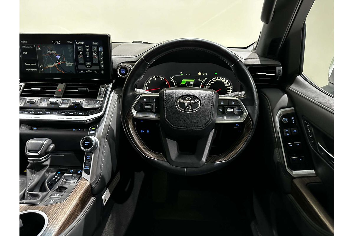 2021 Toyota Landcruiser Sahara FJA300R