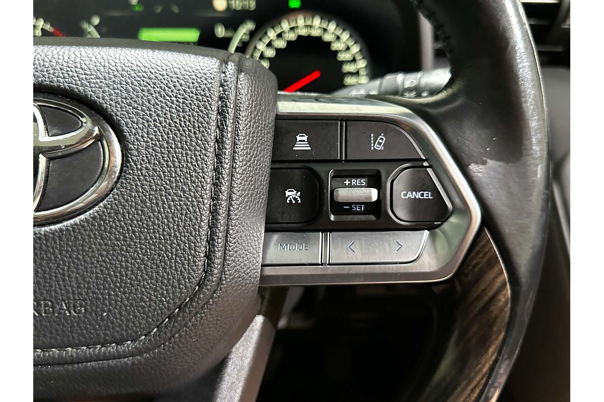 2021 Toyota Landcruiser Sahara FJA300R