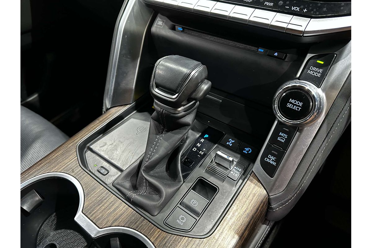 2021 Toyota Landcruiser Sahara FJA300R