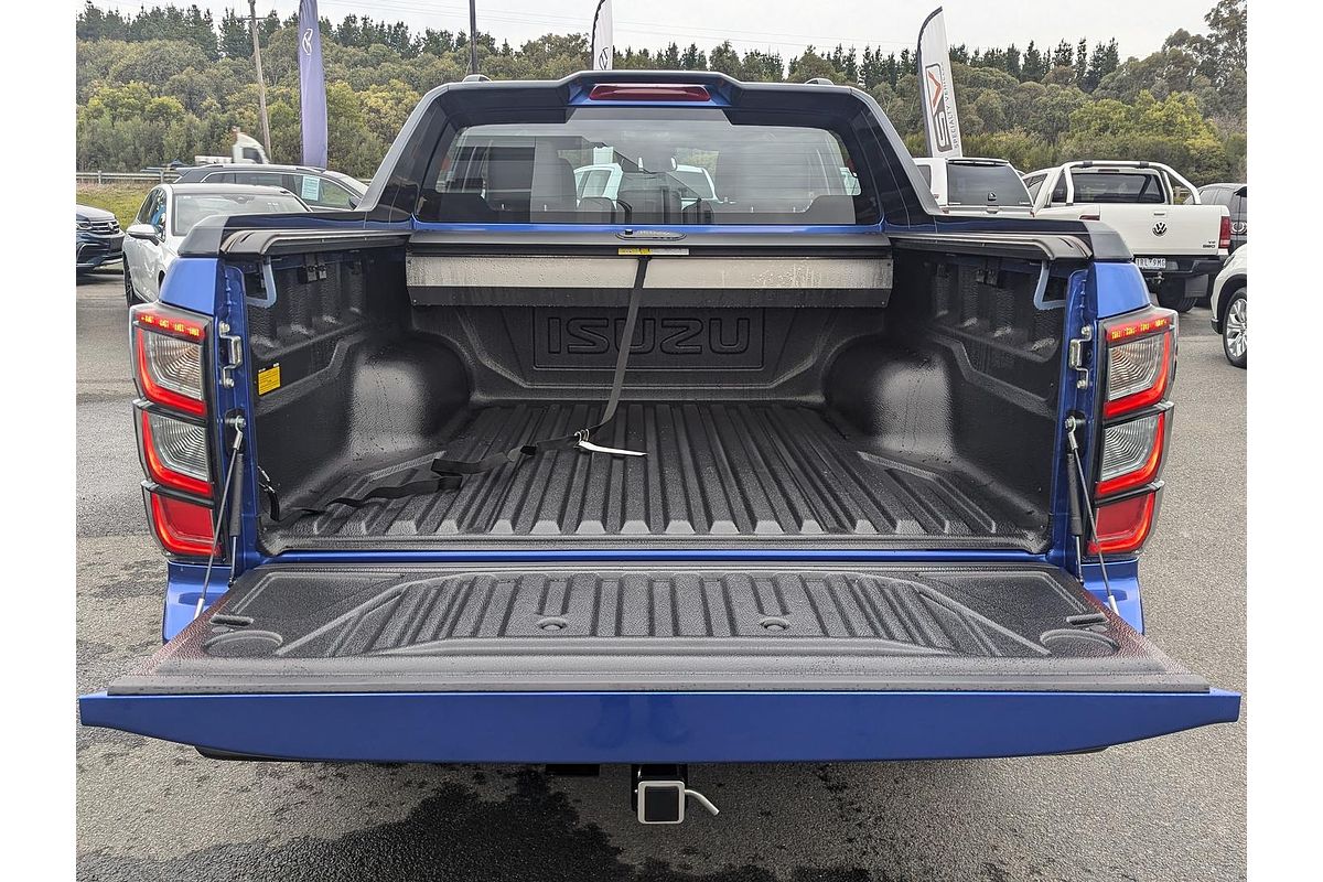 2025 Isuzu D-MAX X-TERRAIN 4X4