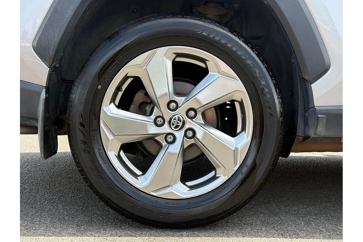 2020 Toyota RAV4 GXL AXAH52R