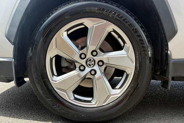 2020 Toyota RAV4 GXL AXAH52R