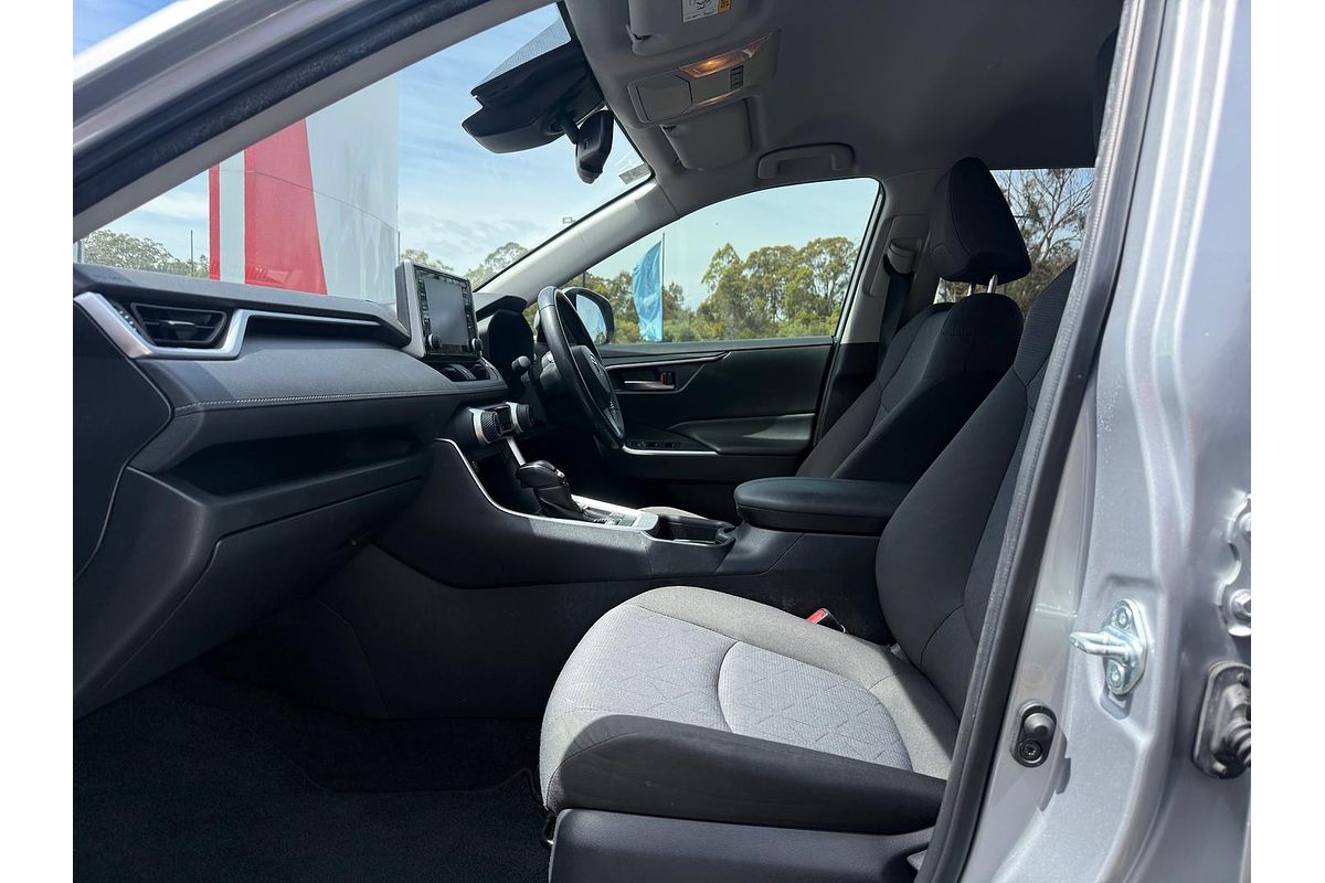 2020 Toyota RAV4 GXL AXAH52R