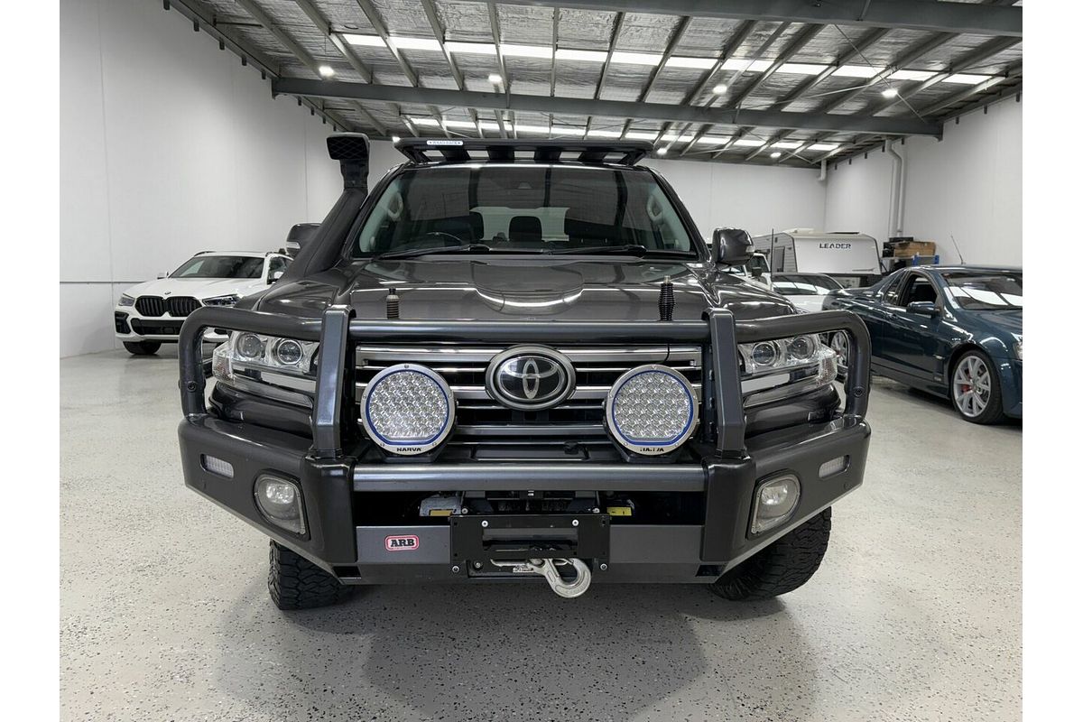 2016 Toyota Landcruiser Sahara VDJ200R