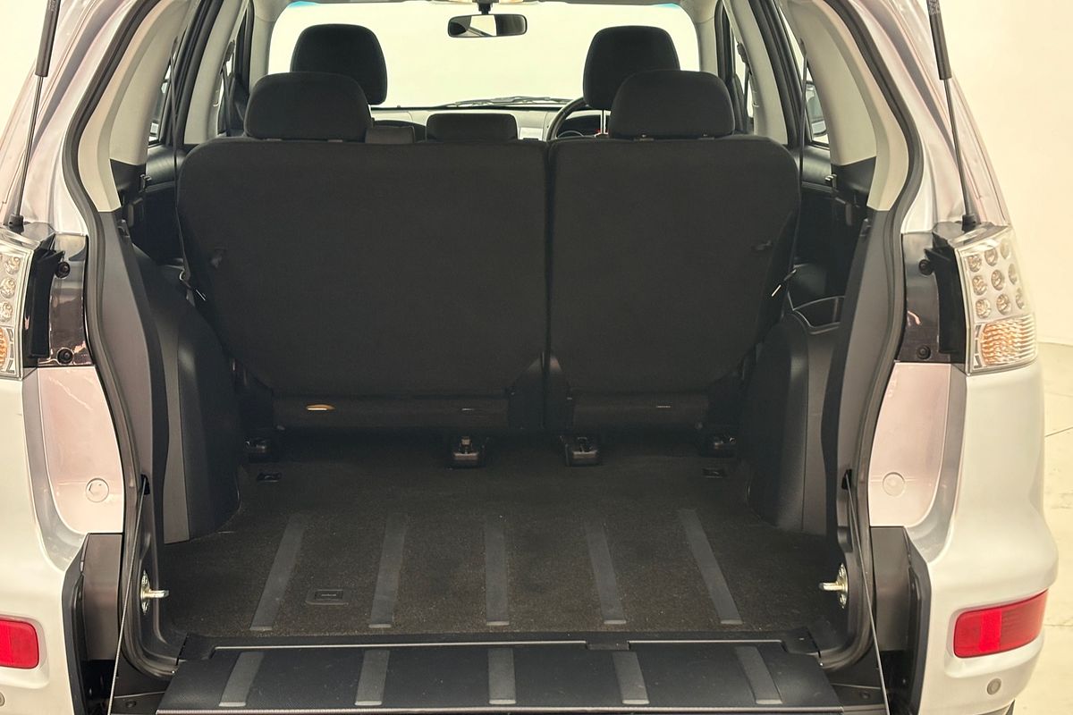 2012 Mitsubishi Outlander LS ZH