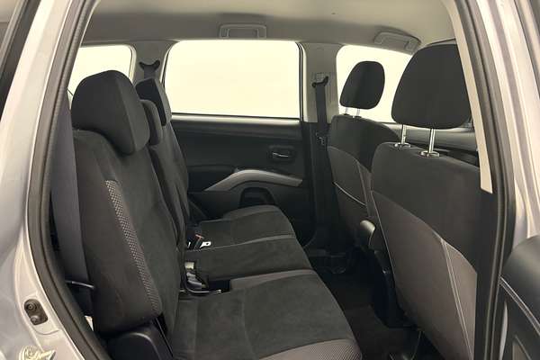 2012 Mitsubishi Outlander LS ZH