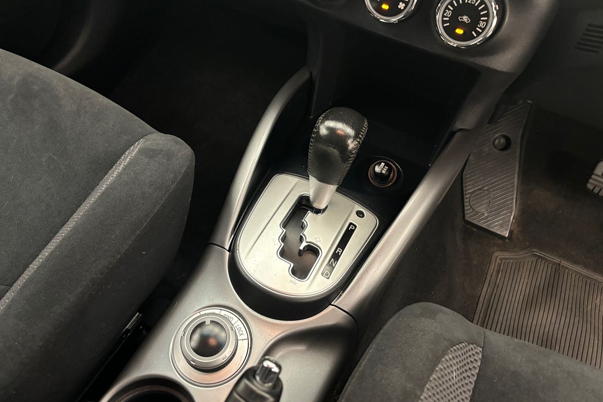 2012 Mitsubishi Outlander LS ZH