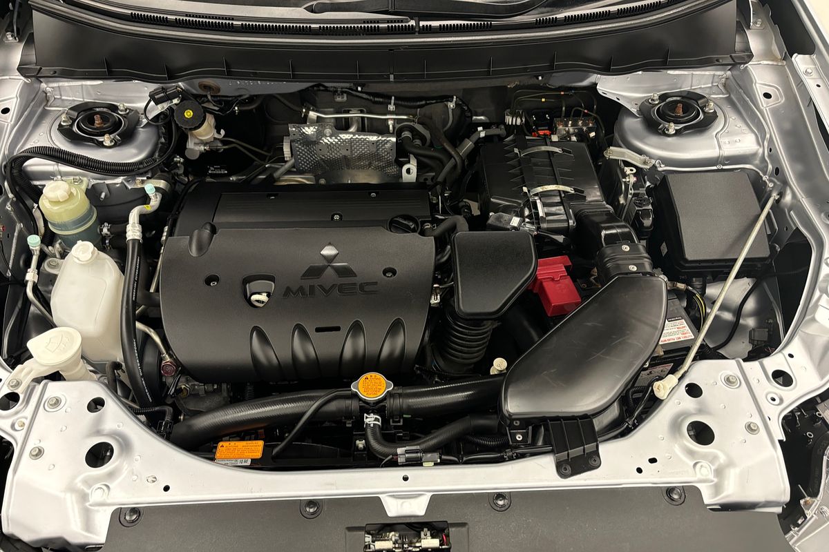 2012 Mitsubishi Outlander LS ZH