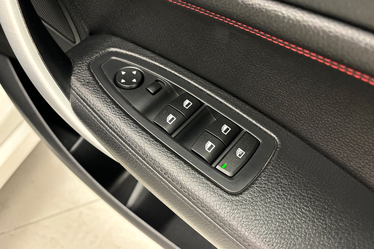 2011 BMW 1 Series 118i F20