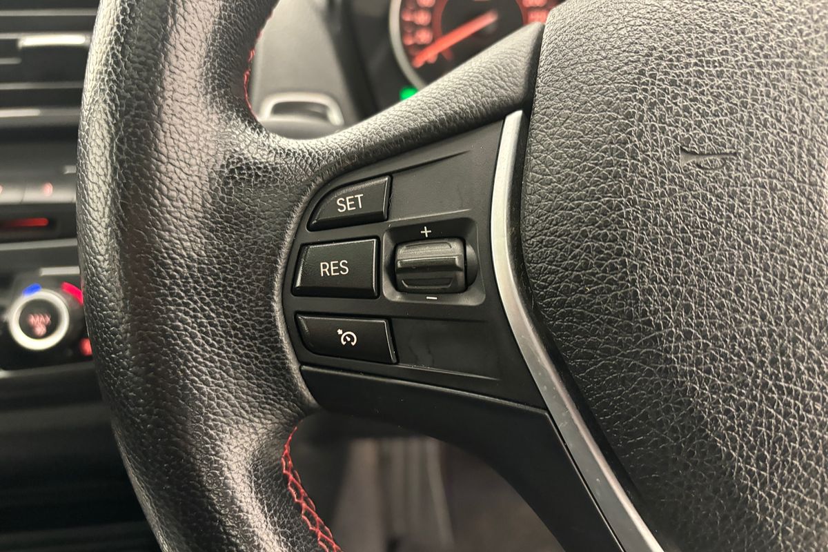 2011 BMW 1 Series 118i F20