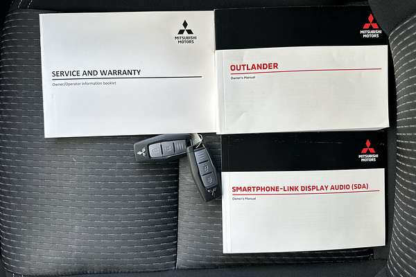 2024 Mitsubishi Outlander ES ZM