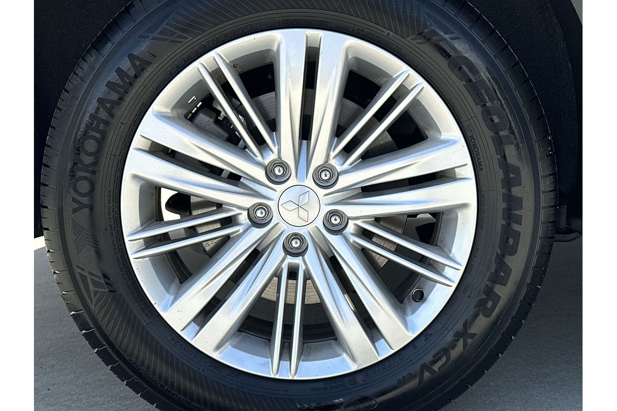 2024 Mitsubishi Outlander ES ZM