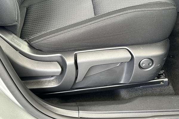 2024 Mitsubishi Outlander ES ZM