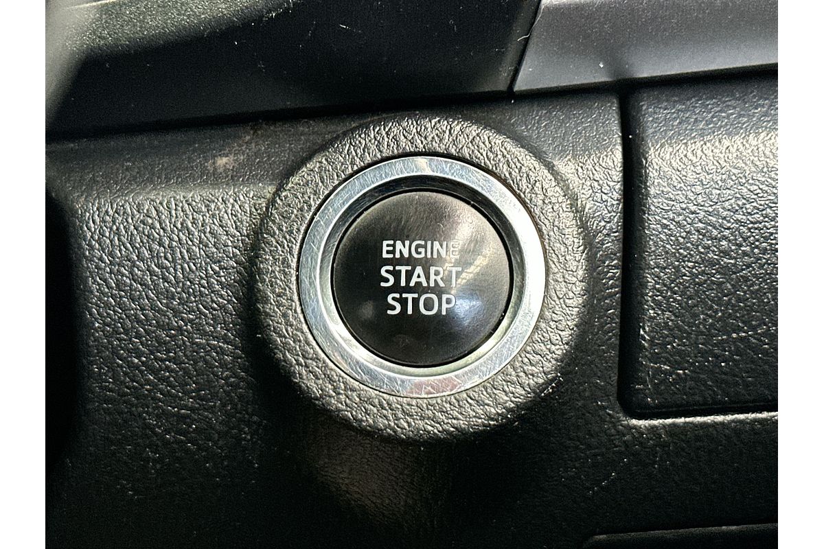 2020 Toyota Hilux SR5 GUN126R 4X4