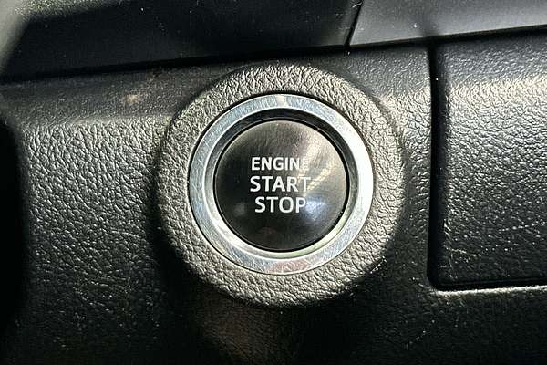 2020 Toyota Hilux SR5 GUN126R 4X4