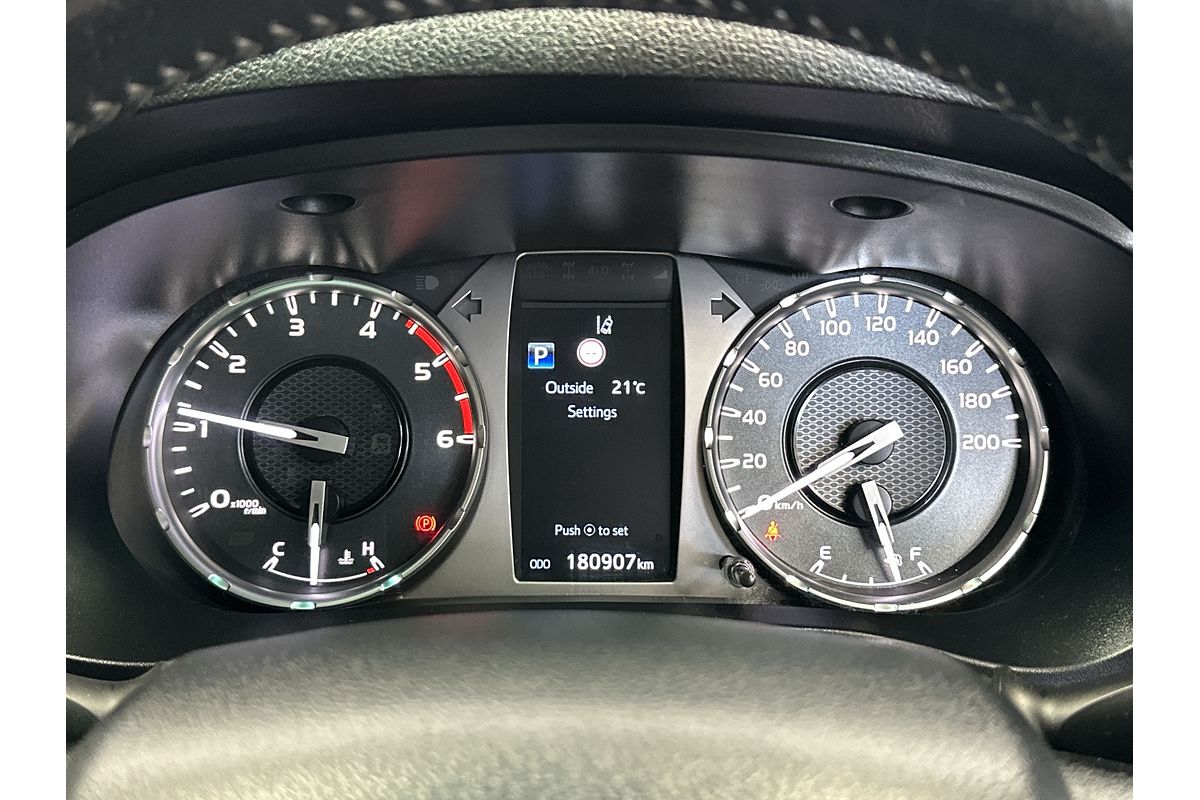 2020 Toyota Hilux SR5 GUN126R 4X4