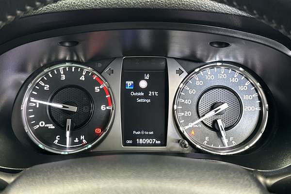 2020 Toyota Hilux SR5 GUN126R 4X4