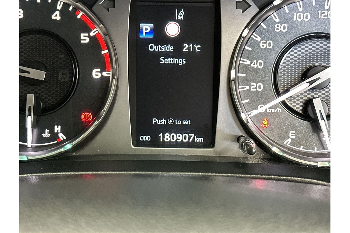 2020 Toyota Hilux SR5 GUN126R 4X4