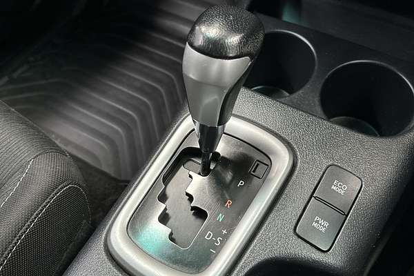 2020 Toyota Hilux SR5 GUN126R 4X4