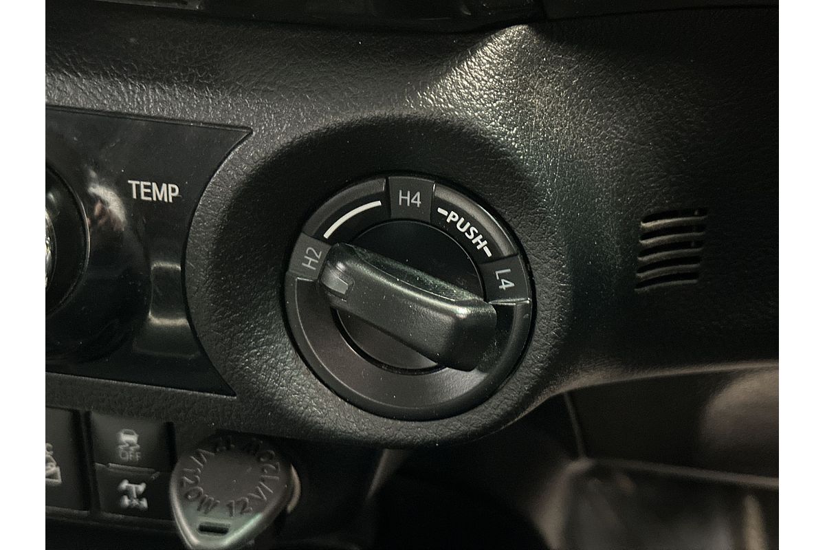 2020 Toyota Hilux SR5 GUN126R 4X4