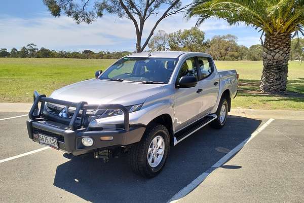 2021 Mitsubishi Triton GLX MR 4X4