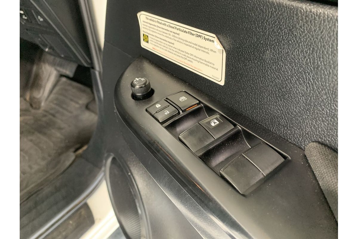 2020 Toyota Hilux SR GUN126R 4X4