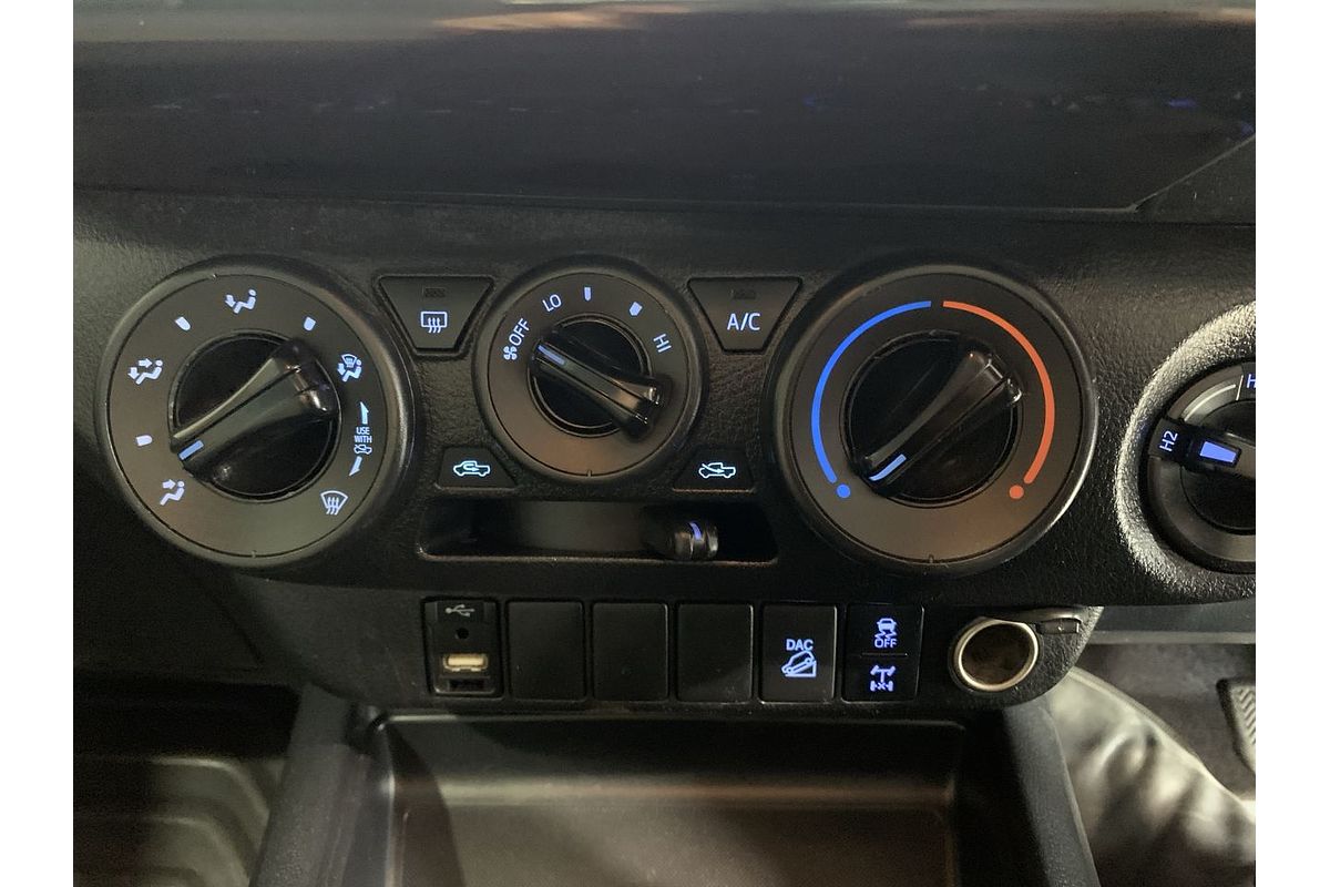 2020 Toyota Hilux SR GUN126R 4X4