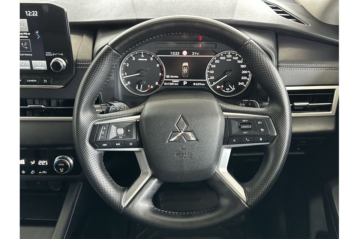 2023 Mitsubishi Outlander LS ZM