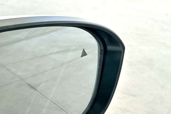 2023 Mitsubishi Outlander LS ZM