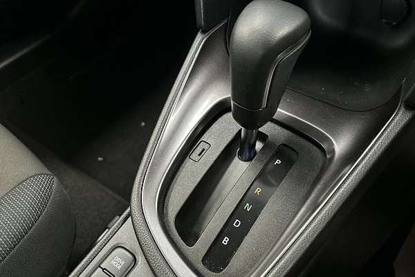 2024 Toyota Yaris Cross GXL MXPJ10R