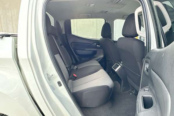 2019 Mitsubishi Triton GLX MR 4X4