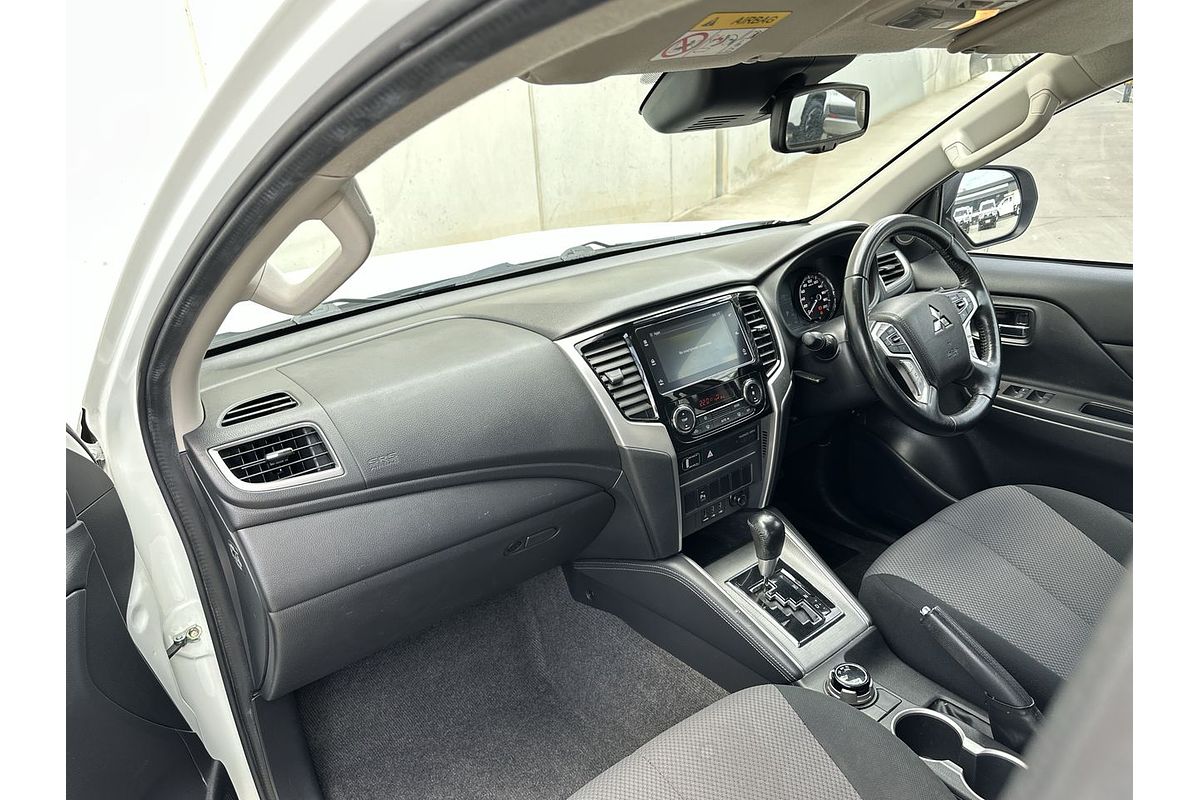 2019 Mitsubishi Triton GLX MR 4X4