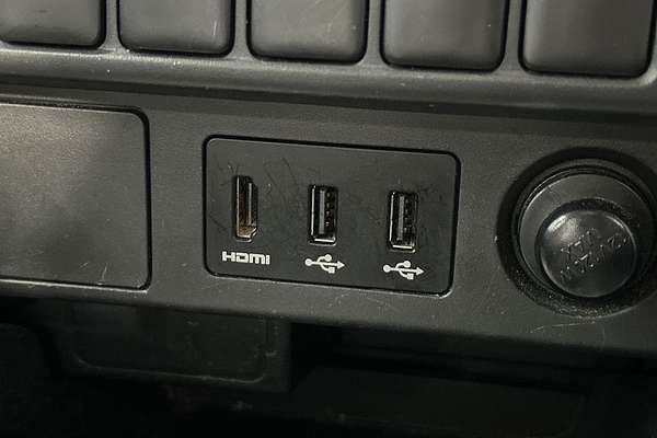 2019 Mitsubishi Triton GLX MR 4X4