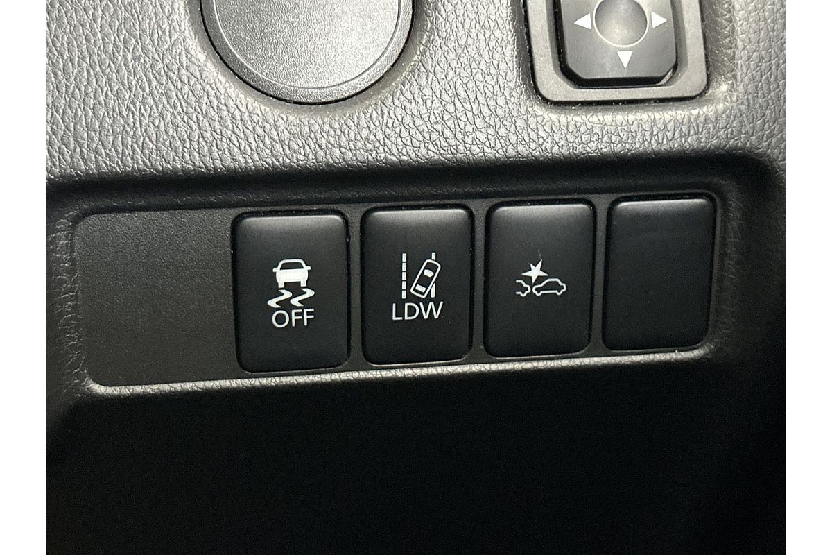 2019 Mitsubishi Triton GLX MR 4X4