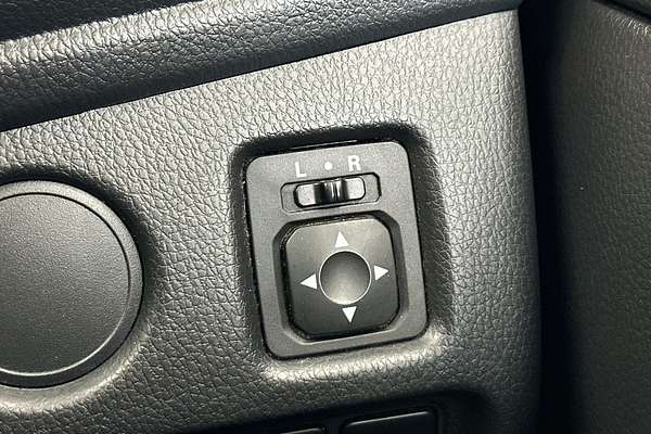 2019 Mitsubishi Triton GLX MR 4X4