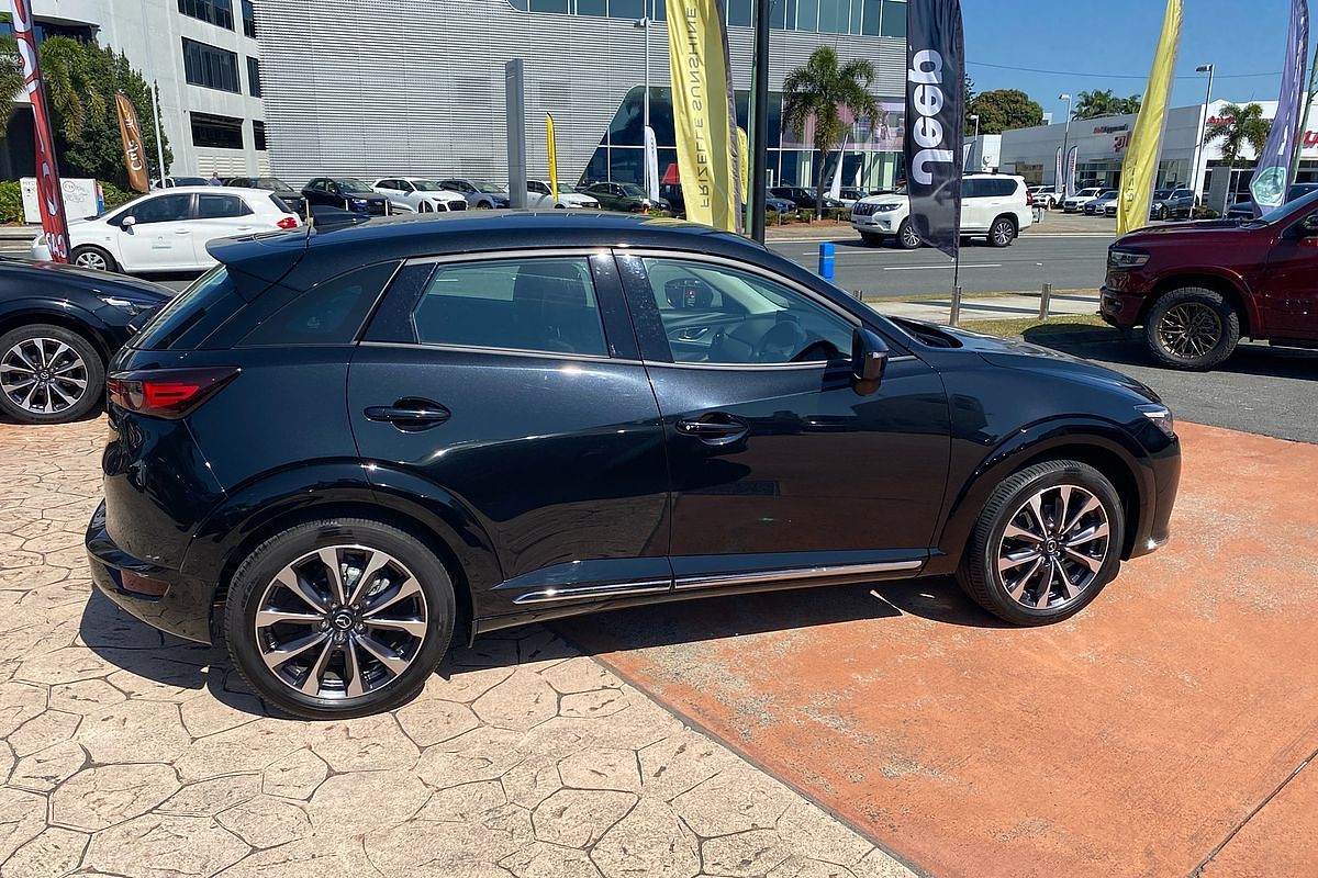 2022 Mazda CX-3 sTouring DK