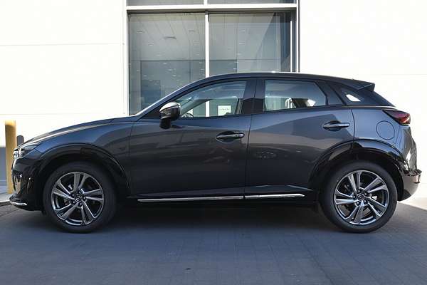 2025 Mazda CX-3 G20 Akari DK