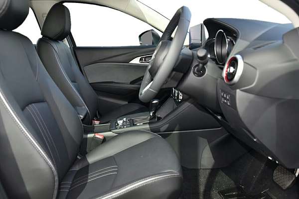 2025 Mazda CX-3 G20 Akari DK