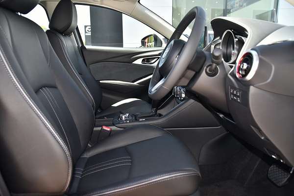 2025 Mazda CX-3 G20 Akari DK