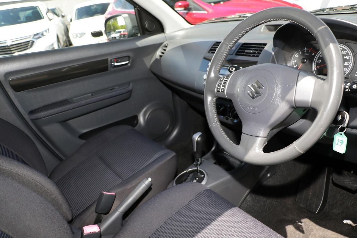 2010 Suzuki Swift RS415