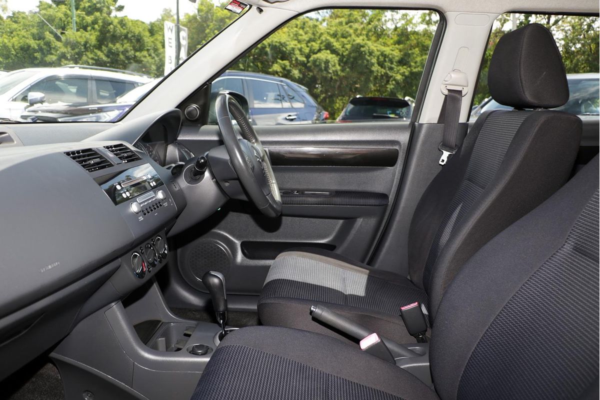 2010 Suzuki Swift RS415