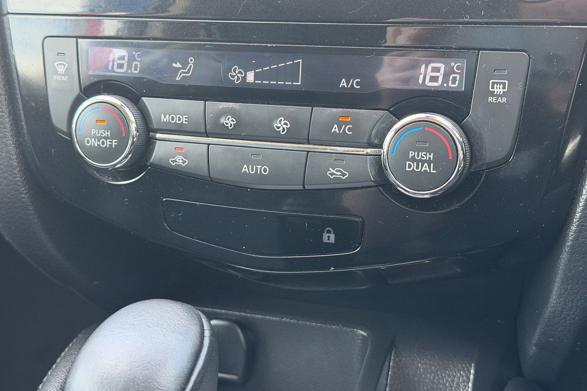 2015 Nissan QASHQAI Ti J11